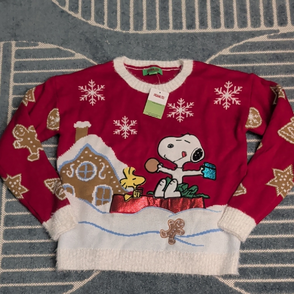 NWT Peanuts Snoopy Christmas Holiday Sweater